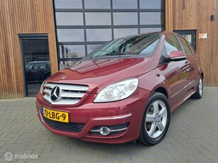 MERCEDES B-KLASSE 180 AUTOMAAT LEER XENON AIRCO CRUISE TREKHAAK