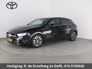 Mercedes-Benz A-Klasse 180 Business Solution + Black-Series Pack | 1e eigenaar | Navigatie |