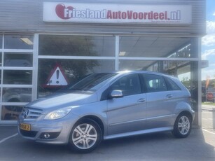 Mercedes-Benz B-klasse 200 Automaat/Cruise/Leder/Trekhaak/