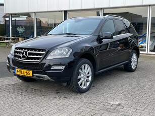 Mercedes-Benz M-klasse 300 CDI V6 GRIJS KENTEKEN / TREKHAAK / LEER