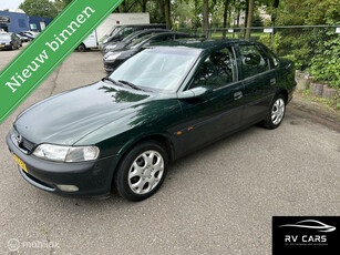 Opel Vectra 1.6i-16V GL 148491 nap Airco Trekhaak