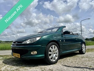 Peugeot 206 CC 2.0-16V Roland Garros, BJ 2003, APK Mei 2025