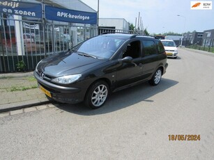 Peugeot 206 SW 1.4 X-line.Met AIRCO