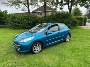 Peugeot 207 1.6 HB - nieuwe apk groot onderhoud 4 all season band