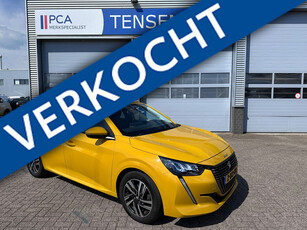 Peugeot 208 Peugeot 208 1.2 100pk Allure | Keyless | Stoelverwarming | Achteruitrijcamera | Navigatie met Apple Car Play |