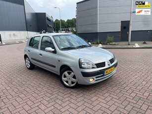 Renault Clio 1.4-16V Privilège AIRCO APK 5 DR