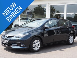 Toyota Auris 1.8 Hybrid Now