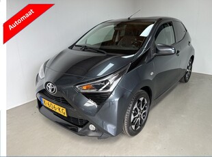 Toyota Aygo 1.0 VVT-i x-play Automaat Apple Carplay - Camera - BTW