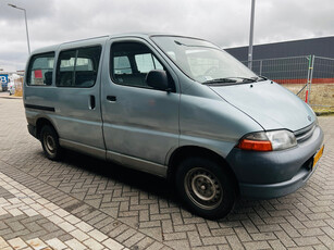 Toyota HiAce 2.5D