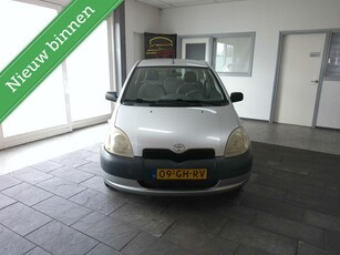 Toyota Yaris 1.0-16V VVT-i Terra