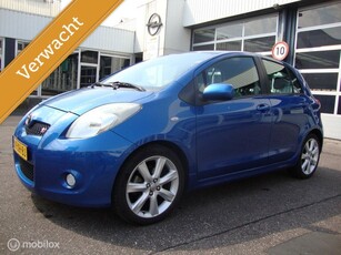 Toyota Yaris 1.8 VVTi Toyota Sport 5 deurs, secuur onderhouden met nieuwe Apk