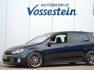 Volkswagen Golf 2.0 GTI / NL-Auto / Automaat / Sportuitlaat / Navi / Cruise / Bearlock / PDC V + A