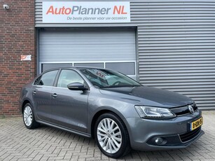 Volkswagen Jetta 1.4 TSI Hybrid Highline! Navi! PDC! Xenon!