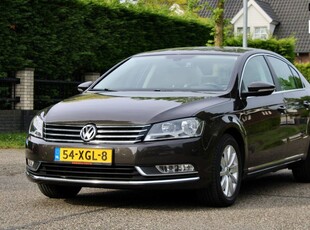 Volkswagen Passat 1.4 TSI Comfort Executive Line BlueMotion | AUTOMAAT | NAVI | CLIMA | CRUISE | TREKHAAK | NAP | GOED ONDERHOUDEN