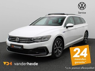 Volkswagen Passat Variant 1.4 TSI PHEV GTE 218PK DSG Virtual cockpit, Panoramadak, leder, achteruitrijcamera, stoelverwarming, keyless, virtual pedal, alarm, 17'' lichtmetaal