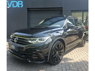 Volkswagen Tiguan 1.5 TSI R-Line BLACKSTYLE PANO IQ LAGE KM!