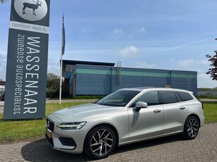 Volvo V60 2.0 T5 Momentum Pro | Rijklaarprijs | Leer | Pano dak | Trekhaak |