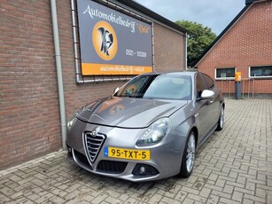 Alfa Romeo Giulietta 1.4 T Distinctive (loopt onregelmatig)