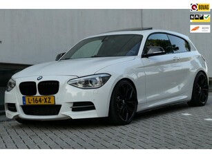 BMW 1-serie M135i xDrive High Executive 320pk Schuifdak