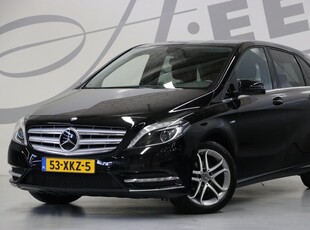 MERCEDES B-KLASSE 180 Ambition/ NAP/ Origineel NL/ Parkeersonsoren