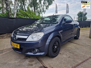 Opel Tigra TwinTop 1.4-16V Sport (dak defect)