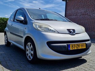 Peugeot 107 1.0-12V XS