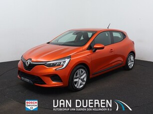 Renault Clio 1.6 E-Tech Hybrid 140 Intens Carplay