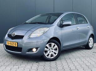 Toyota Yaris 1.3 VVTi Aspiration Automaat, izgst!