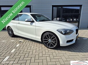 BMW 1-serie 114i Business Sport Line 19