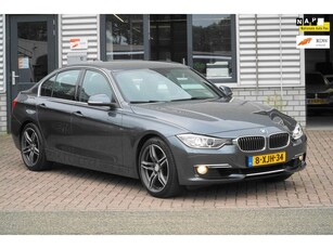 BMW 3-serie 320i NAVI CAMERA TREKHAAK