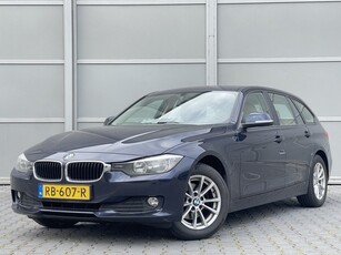 BMW 3 Serie Touring 318d Ex. LM.Ed. (bj 2015, automaat)