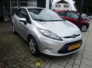 Ford Fiesta 1.25 Trend + trekhaak (bj 2011)