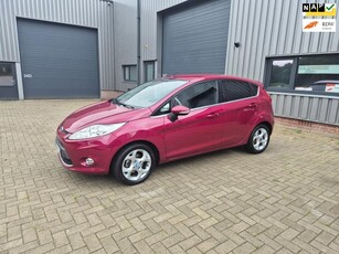 Ford Fiesta 1.4 Titanium 2e EIGENAAR HELE NETTE AUTO