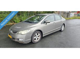 Honda Civic 1.3 Hybrid NETTE AUTO RIJDT EN SCHAKELT TOP