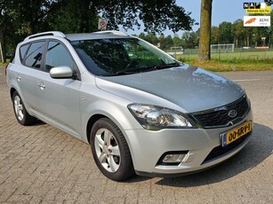 Kia Cee'd 1.4 CVVT X-ecutive airco cruis control parkeer