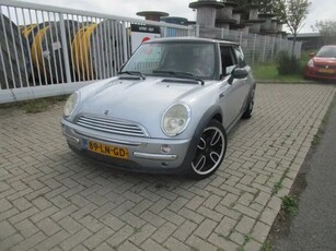 Mini Mini 1.6 Cooper Pepper 101.145 km