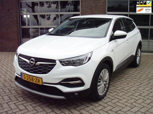 Opel GRANDLAND X TREKHAAK 1.2 Turbo Business Executive