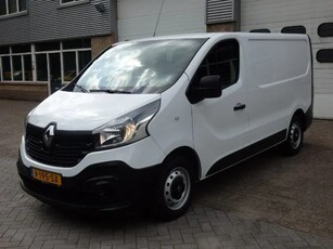 Renault Trafic 1.6 DCI 125 PK AIRCO NAVI CRUISE TREKHAAK PDC