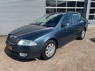 Skoda Octavia Combi 1.6 Ambiente