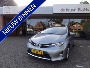 Toyota Auris Touring Sports 1.8 Hybrid Lease panoramadak /