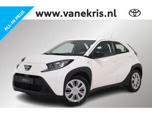 Toyota Aygo X 1.0 VVT-i MT play, Apple Carplay/Android Auto, Parkeercamera, Bluetooth, Airconditioning, Direct leverbaar!