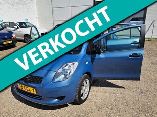 Toyota Yaris 1.3 VVTi Terra 5 drs airco zeer netjes