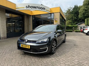 Volkswagen Golf 1.4 TSI GTE Connected Series Navi Pano