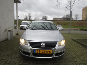 Volkswagen Passat 1.6 FSI Comfortline