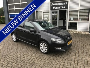 Volkswagen Polo 1.4-16V 5Drs STYLE. Navigatie. Achteruit