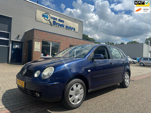 Volkswagen Polo 1.4-16V Sportline