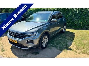 Volkswagen T-Roc 1.5 150pk TSI Sport. Panodak, Virt