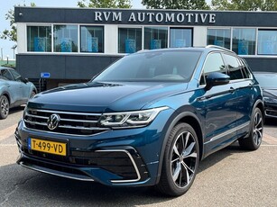 Volkswagen Tiguan 1.5 TSI R LINE IN-EXTERIEUR PANORAMADAK!