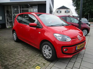 Volkswagen up! 1.0 groove up! BlM.