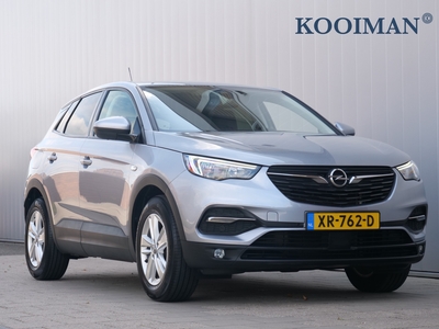 OPEL GRANDLAND X 1.2 Turbo 130 Pk Automaat Business Executive Apple Carplay / Comfortstoelen / Trekhaak /